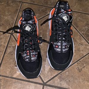 Nike sneakers; Air Huarache